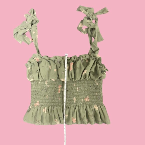 ๐ฟ Wilfred Green Floral Smocked Ruffle Crop Top โ Size S ๐ฟ - Picture 3 of 6